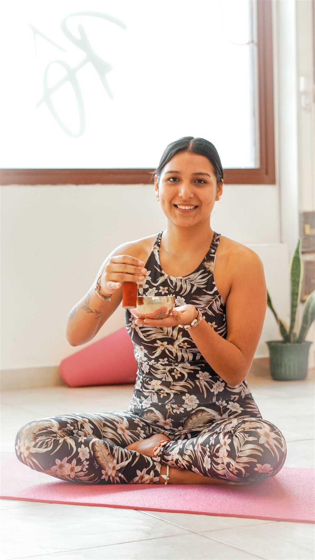 Camila Otarola, profesora de Yoga Hatha en Ro Estudio